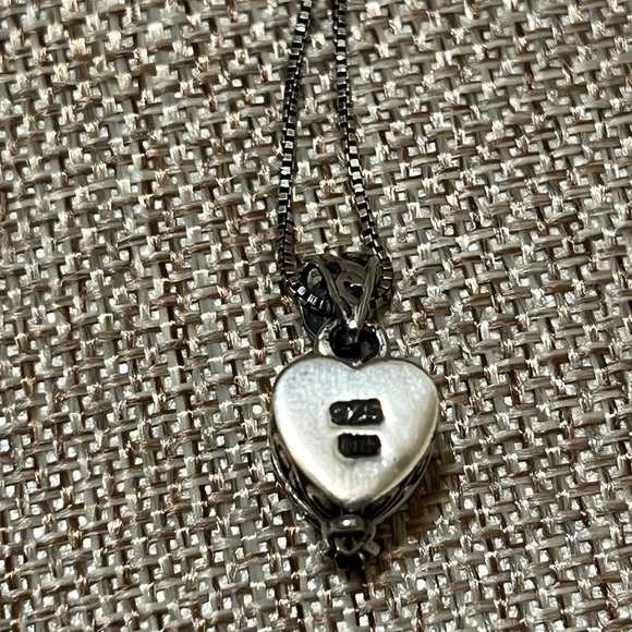 Vintage Sterling Silver charm Pendant. 925 Mark - Picture 4 of 10